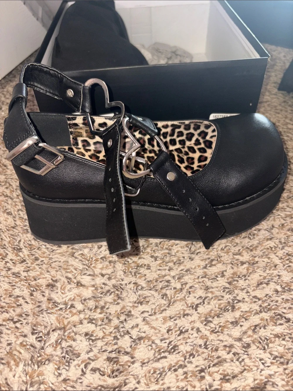 Demonia Black Platform Mary Janes with Heart Strap size 9 nwt
